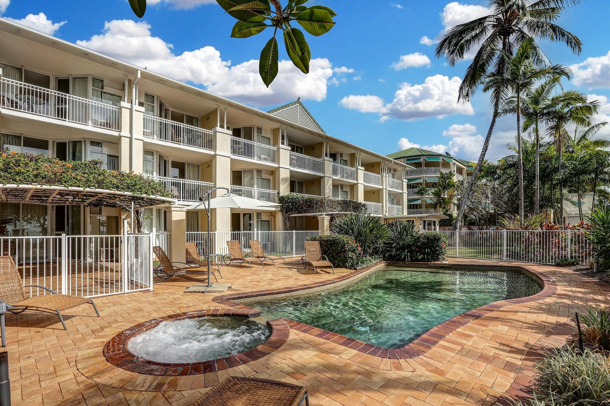On The Beach Apartments Тринити Бийч Екстериор снимка