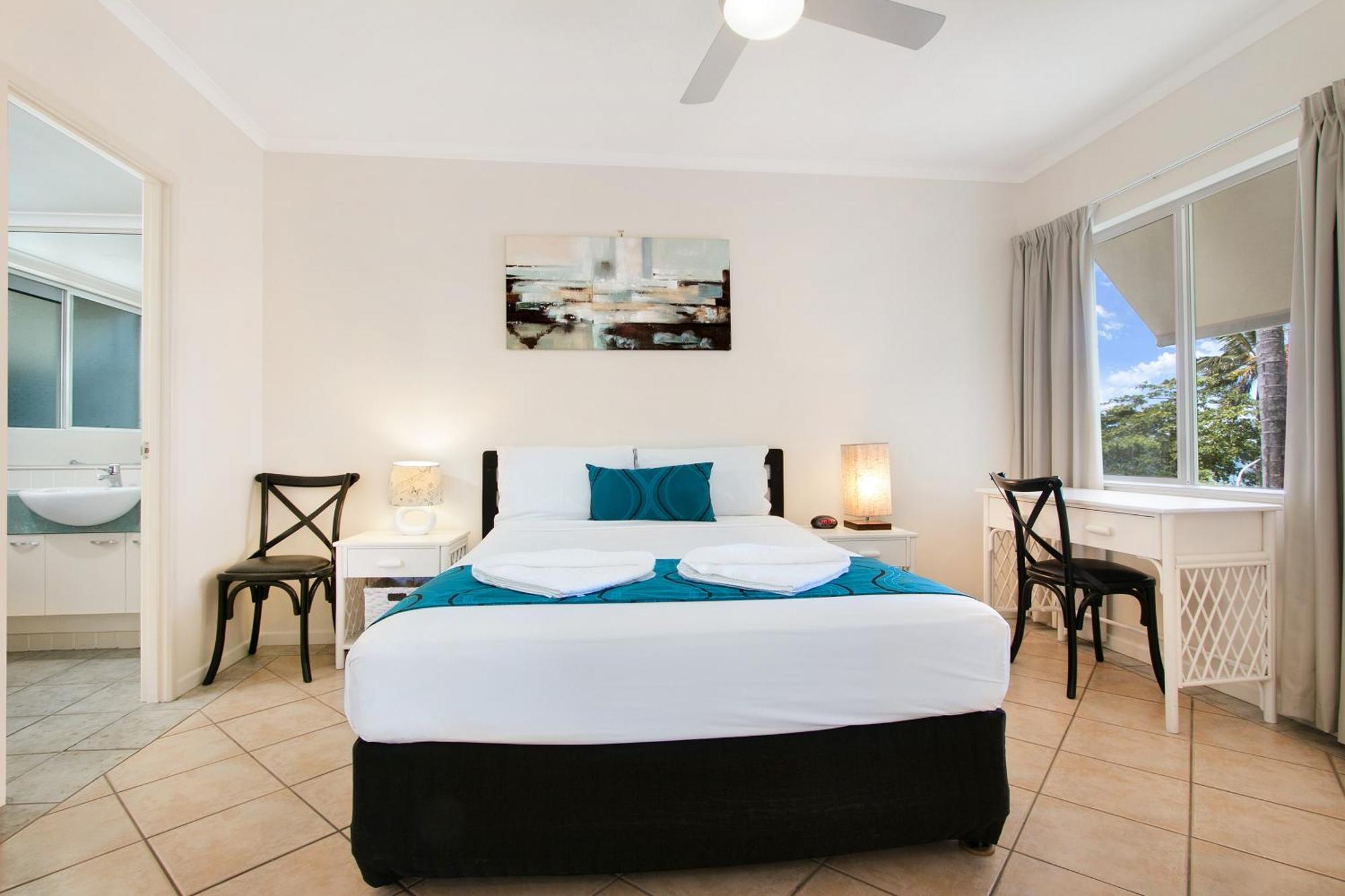 On The Beach Apartments Тринити Бийч Стая снимка
