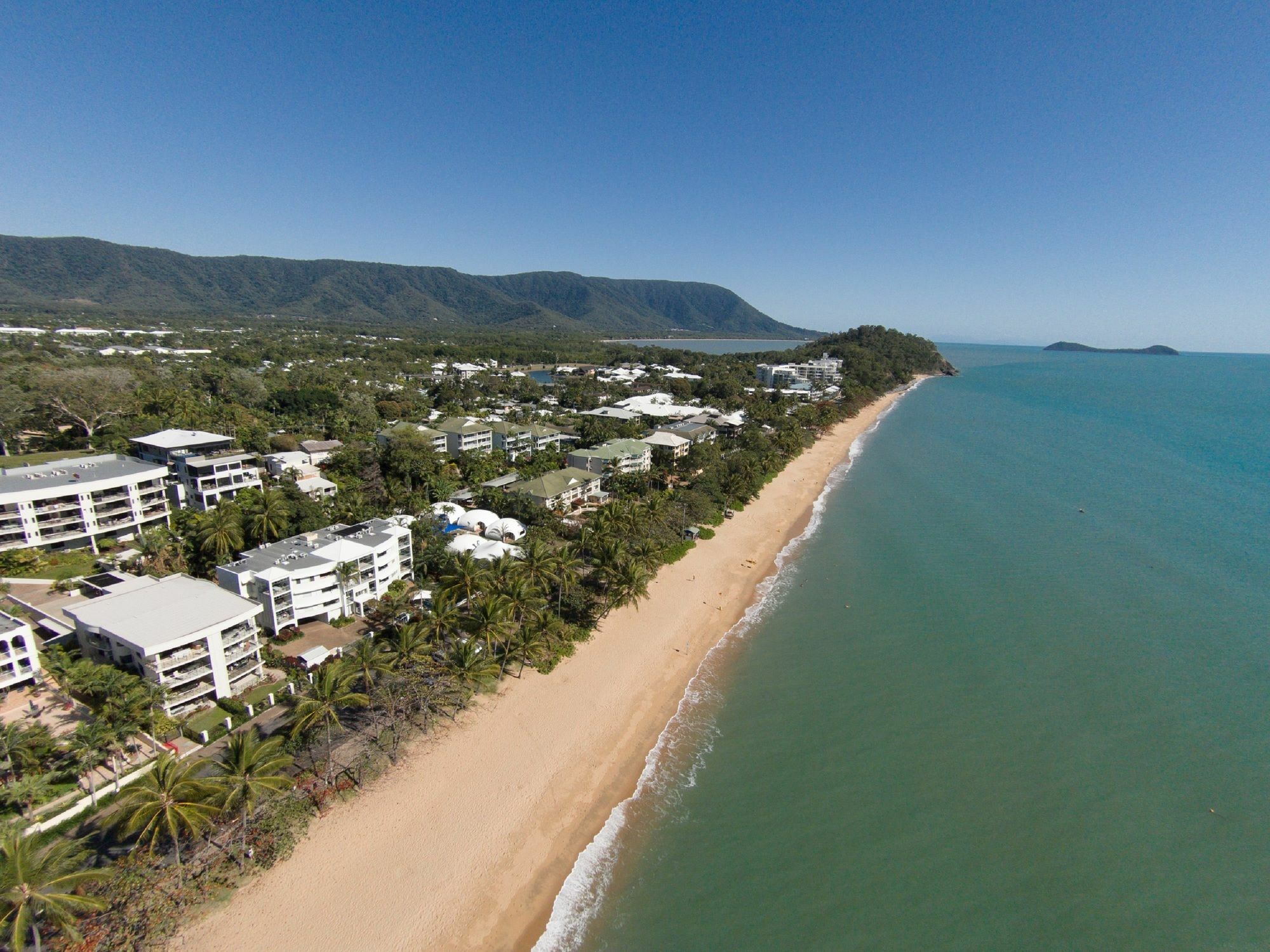 On The Beach Apartments Тринити Бийч Екстериор снимка